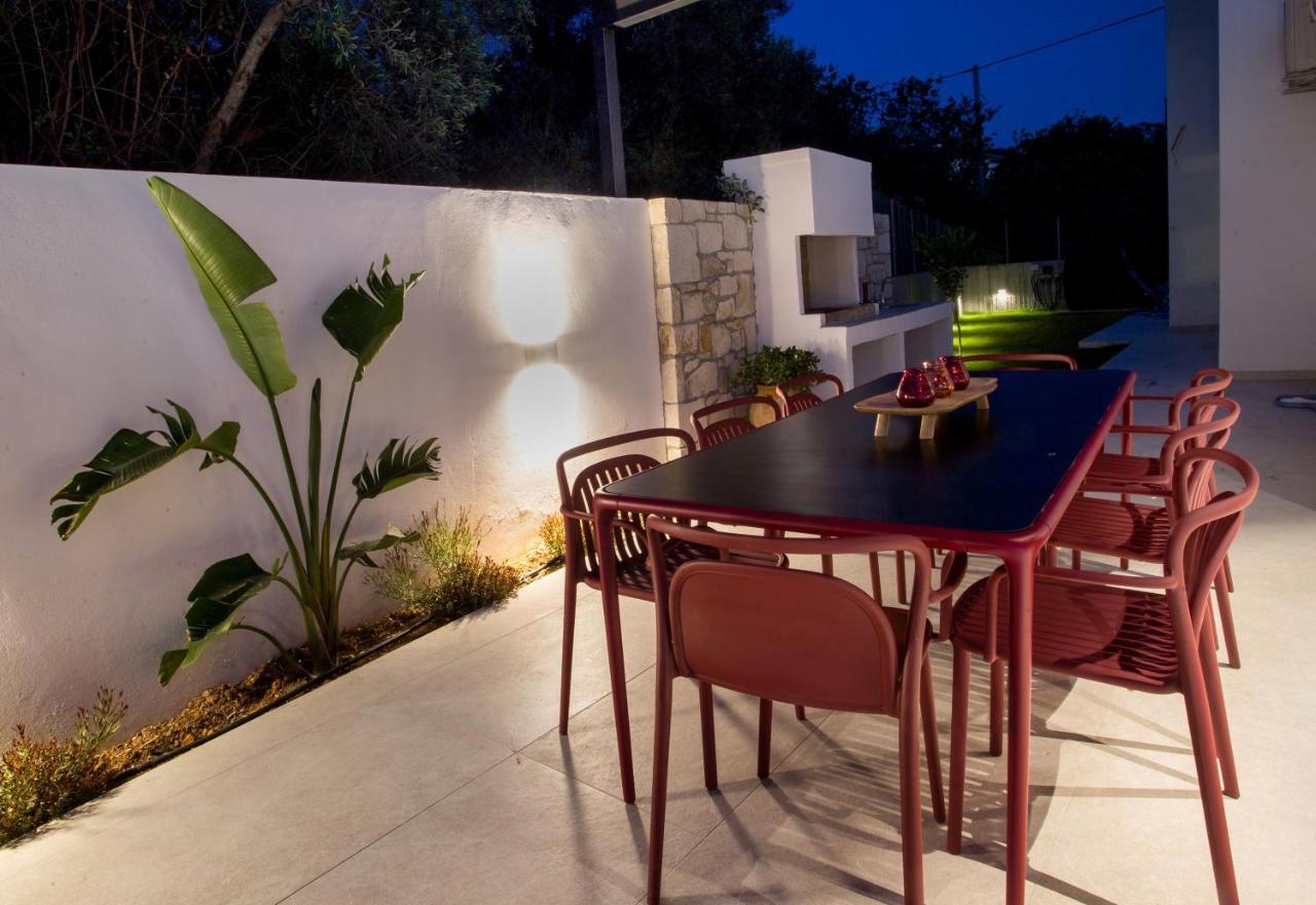 Avrilia Seaside Villa Heated Pool Almirida Exterior foto